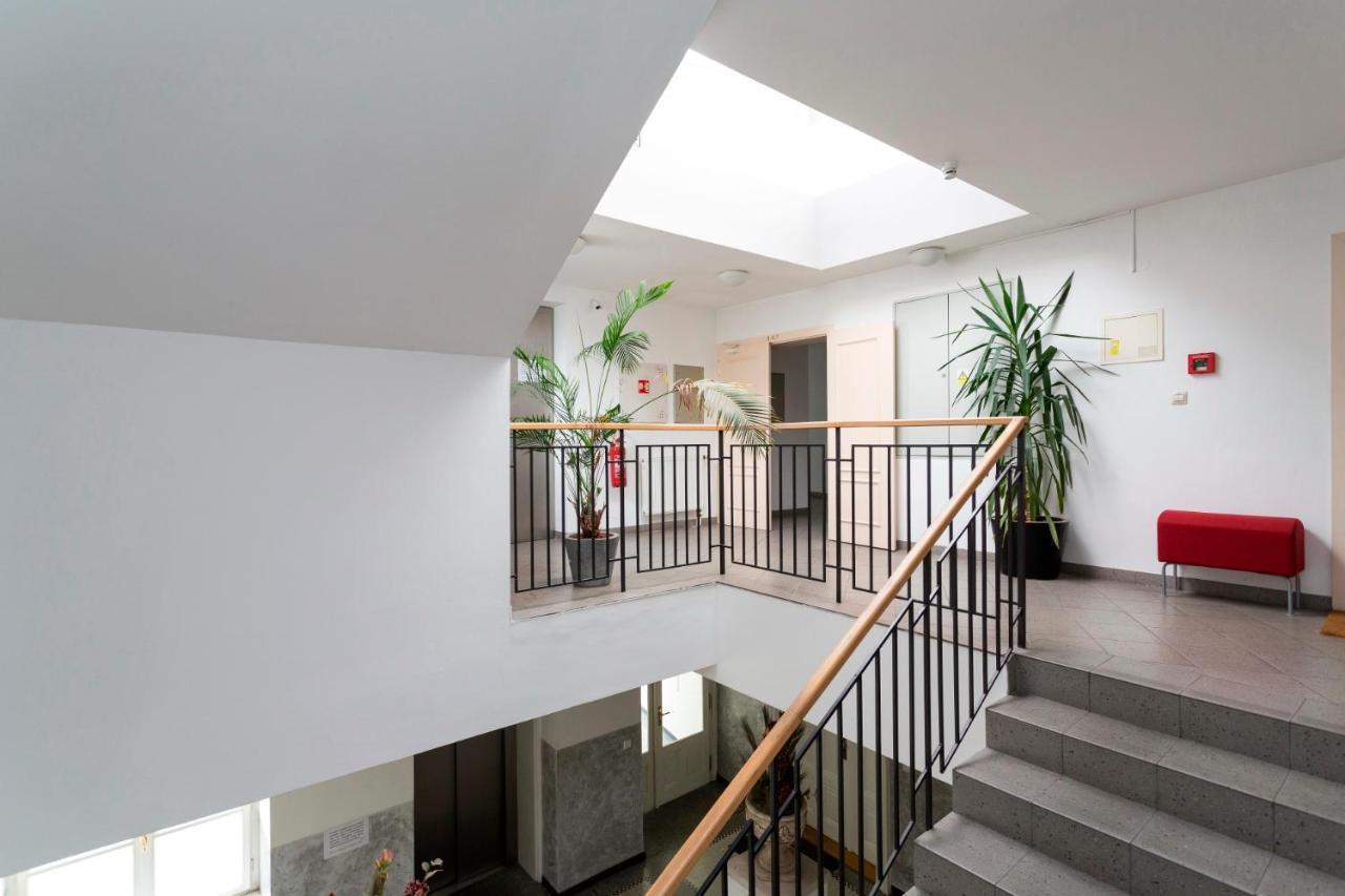 Prague Days - Modern Apartment - New Town Екстериор снимка